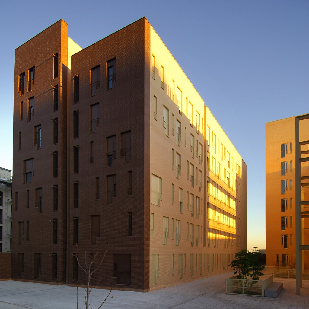 emv-carabanchel-hand-architecture-sergio-de-miguel