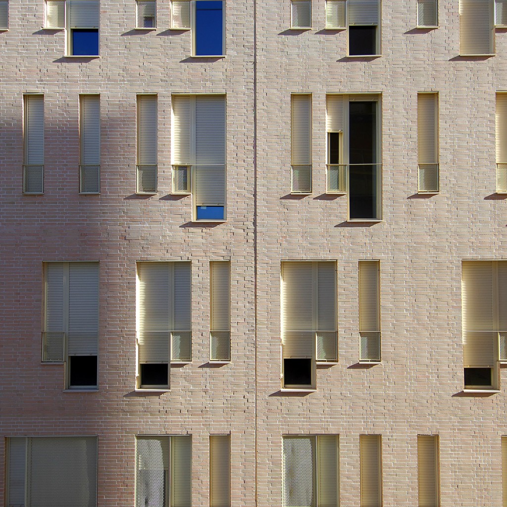 emv-carabanchel-hand-architecture-sergio-de-miguel