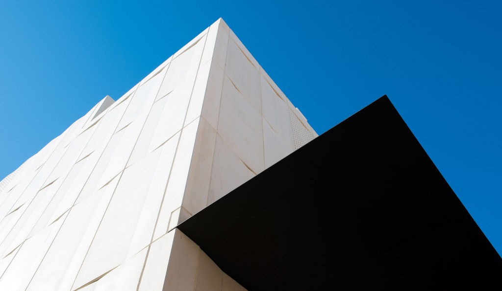 provincial-historical-archive-mallorca-hand-architecture-sergio-de-miguel