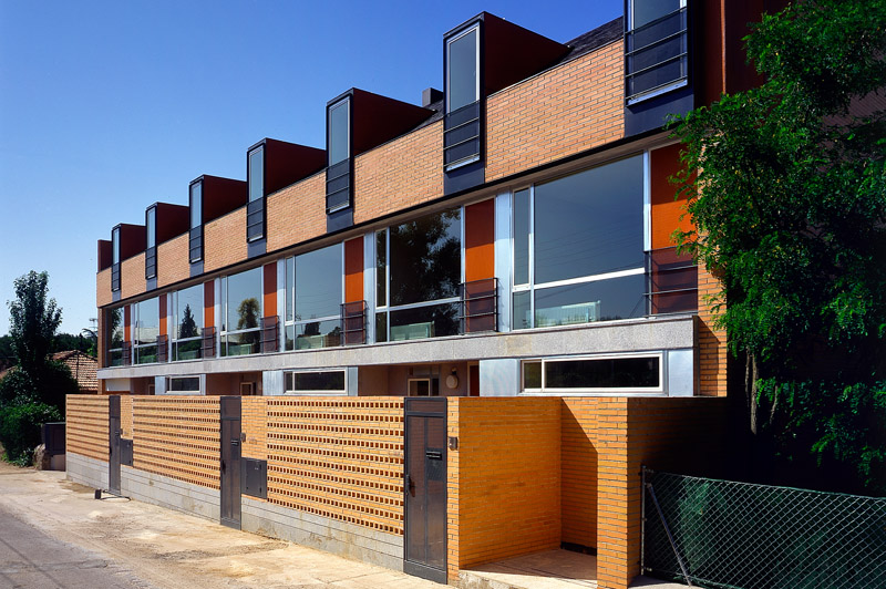 zana-hand-architecture-sergio-de-miguel